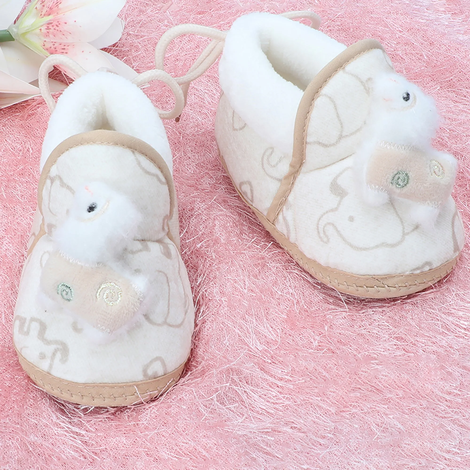 Baby Moo 3D Llama Elephant Prints Soft Slip-On Anti-Skid Plush Warm Booties - Beige