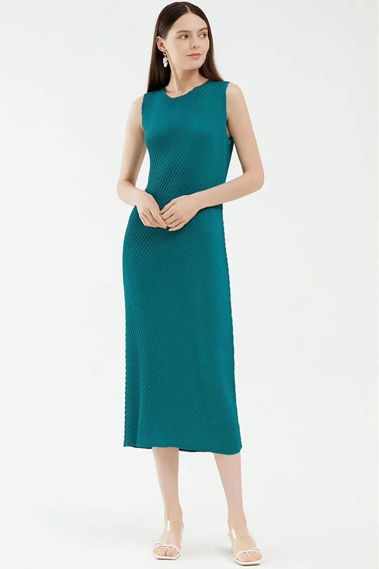 Comfy Diagonal Pleated Crew Neck Sheath Sleeveless Midi Dress - Emerald Green