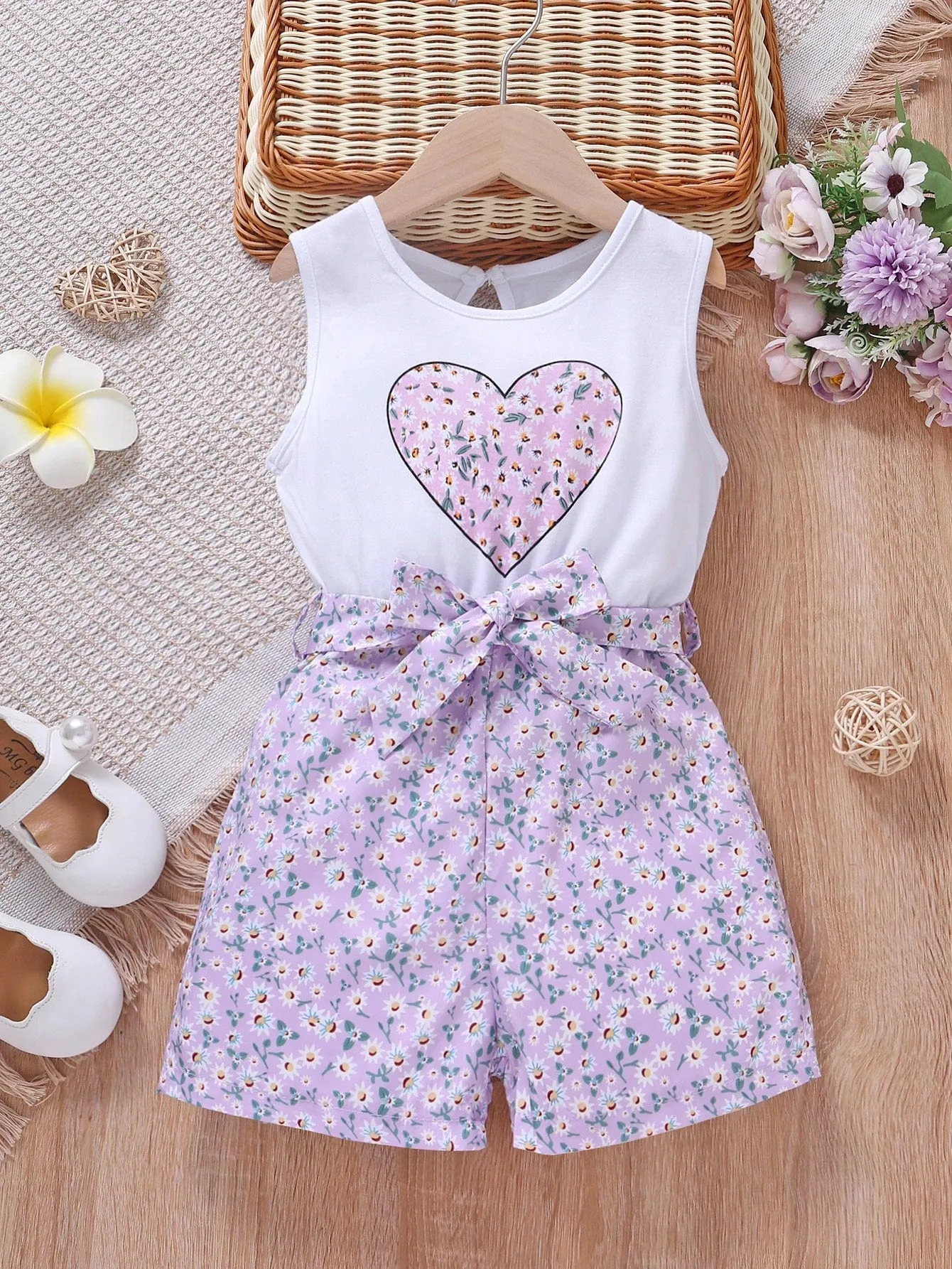 SHEIN Young Girl Ditsy Floral & Heart Print Belted Romper