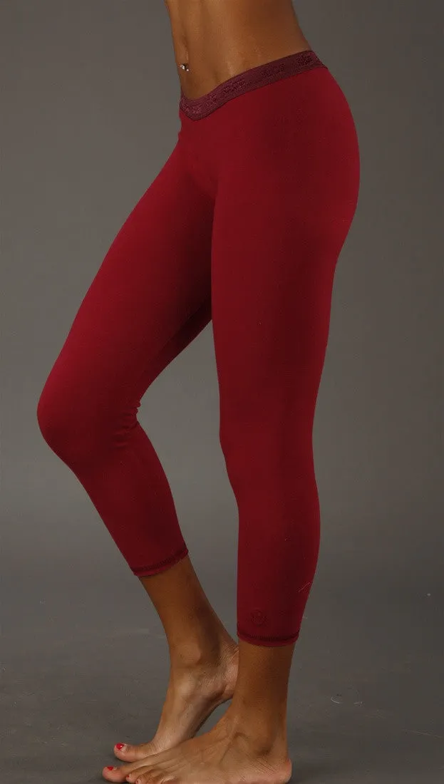 So Low Jersey Crop Legging in Sangria