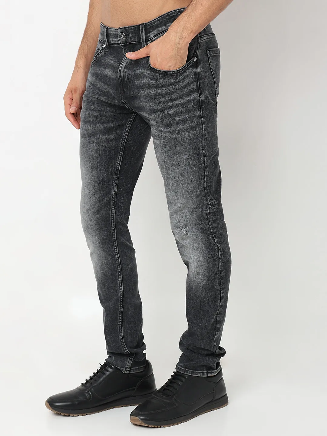 Spykar Men Corbon Black Slim Fit Low Rise Jeans