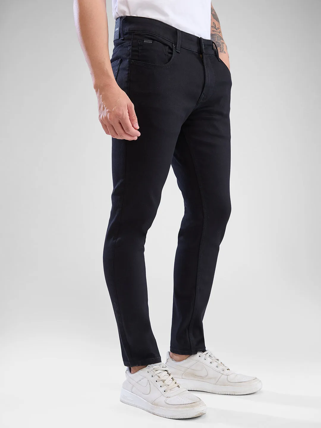 Spykar Raw Black Slim Fit Jeans For Men